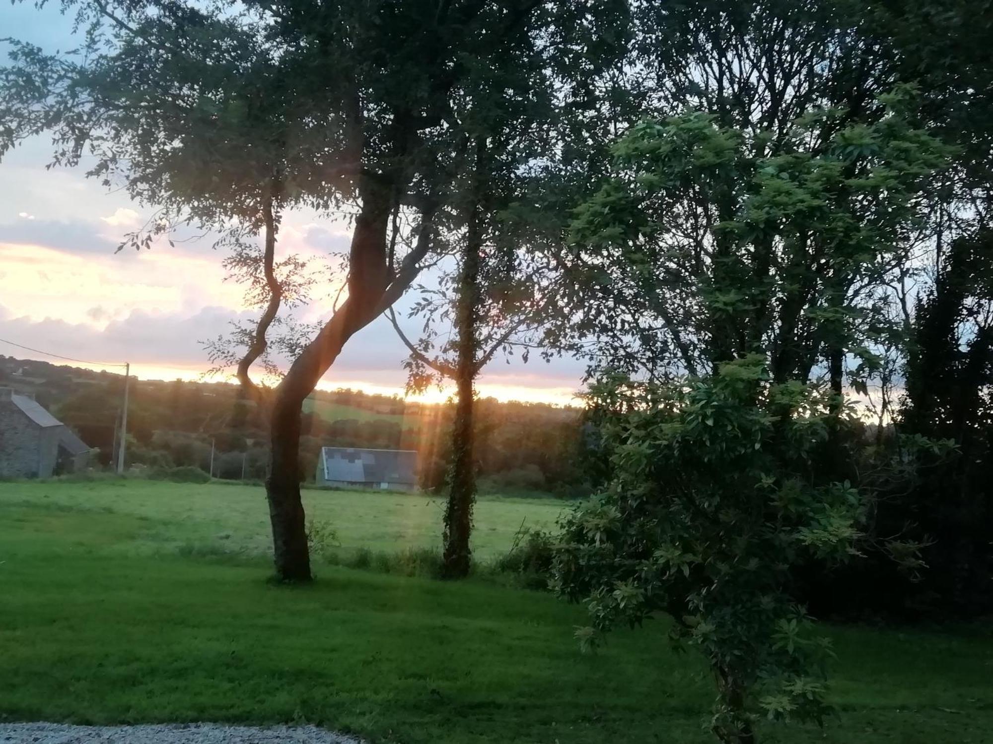 Gite Ty Loguellou Locmélar Exteriér fotografie